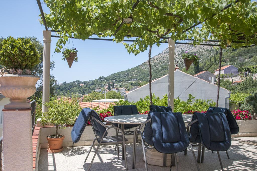 Radovcic Apartments And Rooms Trsteno Εξωτερικό φωτογραφία