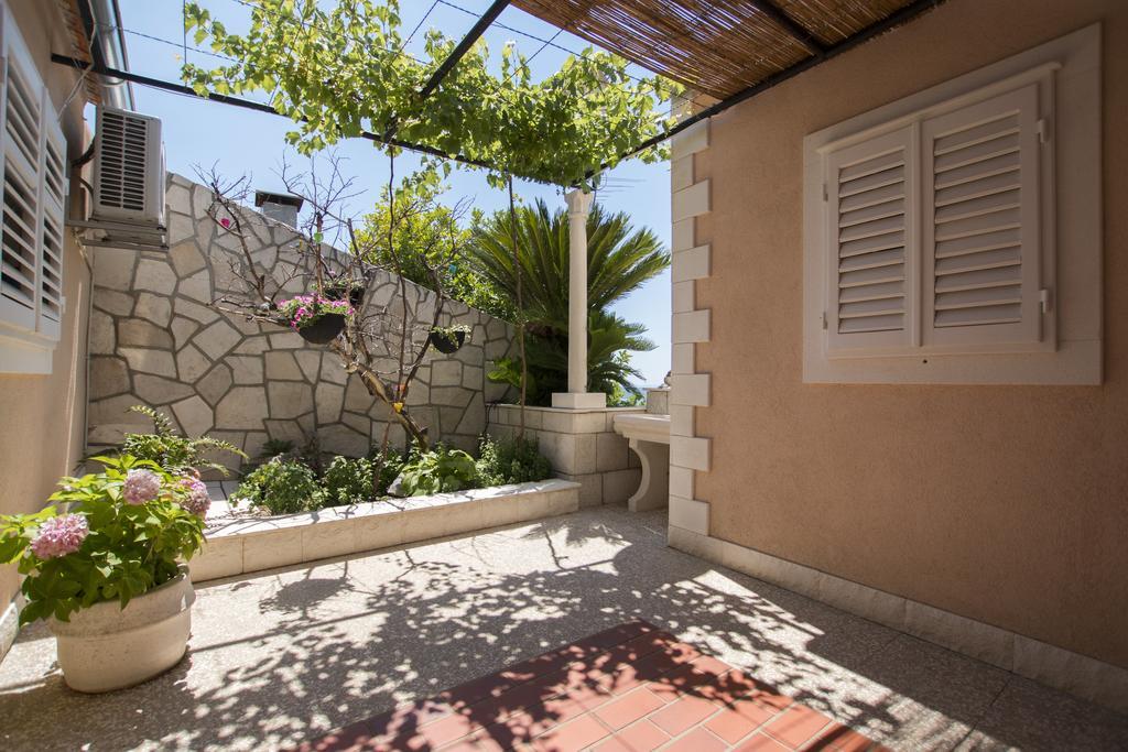Radovcic Apartments And Rooms Trsteno Εξωτερικό φωτογραφία