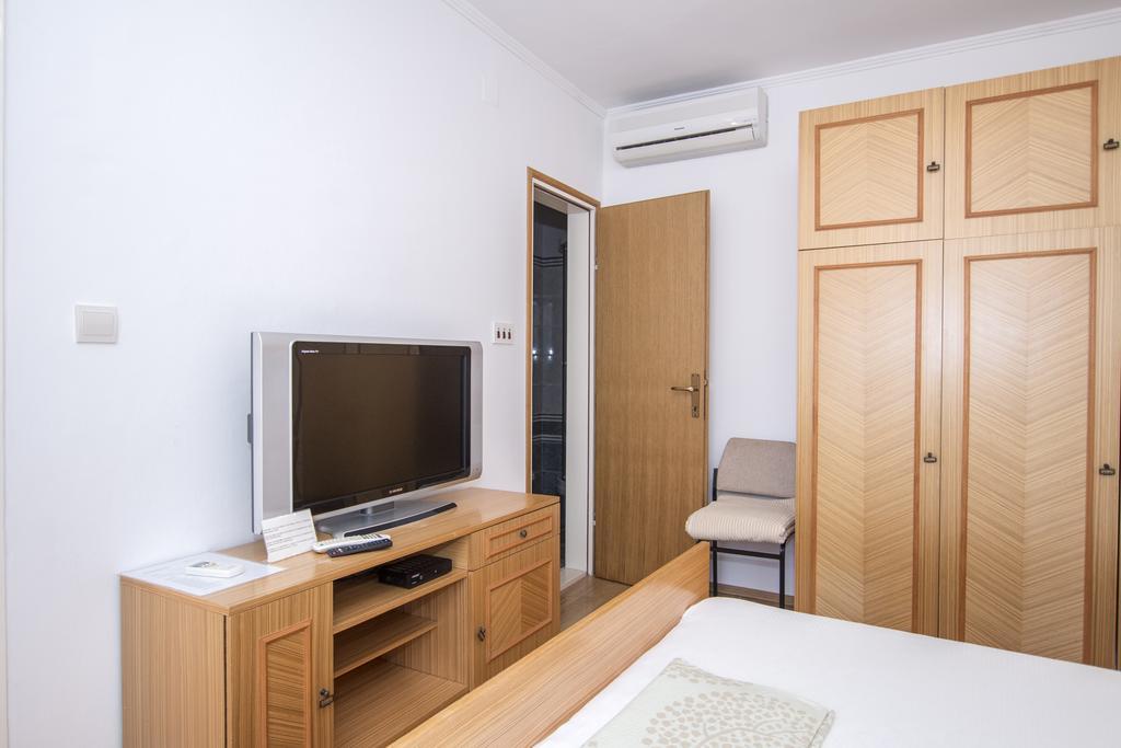 Radovcic Apartments And Rooms Trsteno Εξωτερικό φωτογραφία