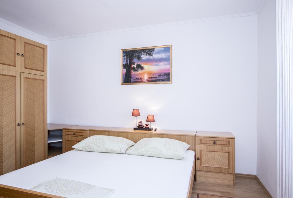 Radovcic Apartments And Rooms Trsteno Εξωτερικό φωτογραφία