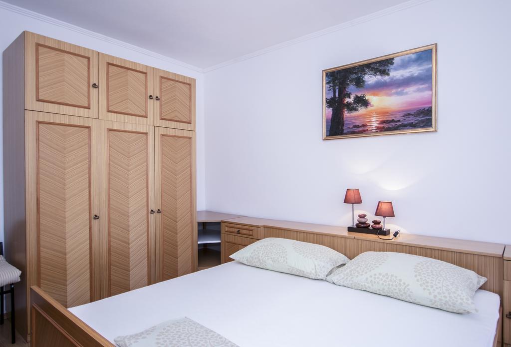 Radovcic Apartments And Rooms Trsteno Εξωτερικό φωτογραφία