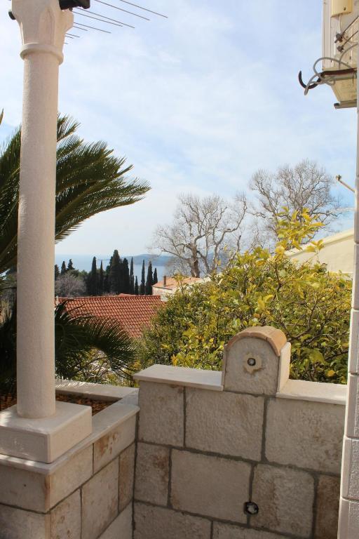 Radovcic Apartments And Rooms Trsteno Εξωτερικό φωτογραφία